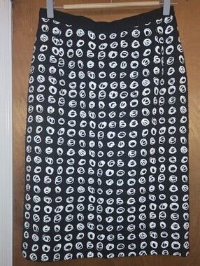NWT Oscar De La Renta Black and White "O" Midi Skirt